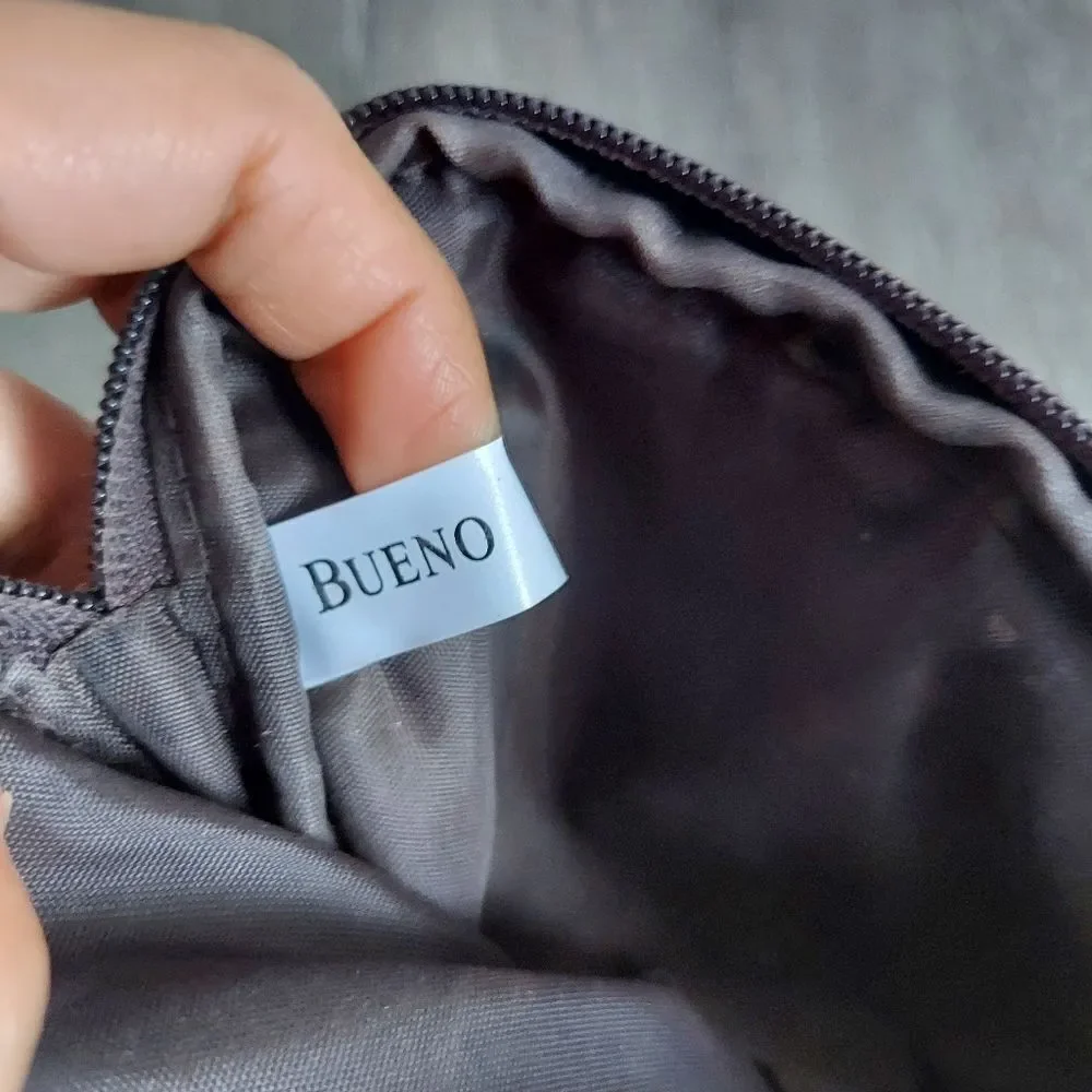 Bueno Cosmetic Bags 4
